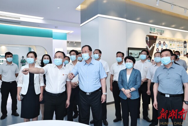 毛偉明：同頻共振同題共答同甘共苦 以持續(xù)在線狀態(tài)鞏固穩(wěn)中向好勢(shì)頭